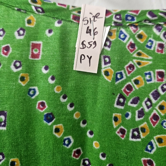 Embroidered tunic top. SZ Large. - Picture 7 of 8